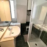Juan Les Pins Town Center - 4 People - Floor Apartman Antibes