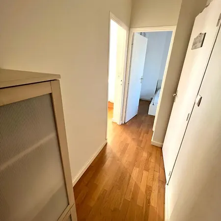 Juan Les Pins Centre - 4 Personnes - Dernier Etage Apartment Antibes