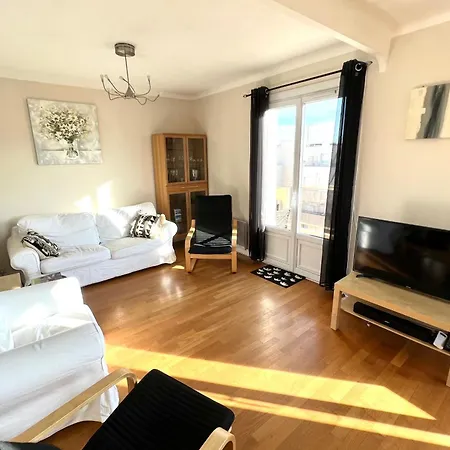 Apartment Juan Les Pins Centre - 4 Personnes - Dernier Etage Antibes